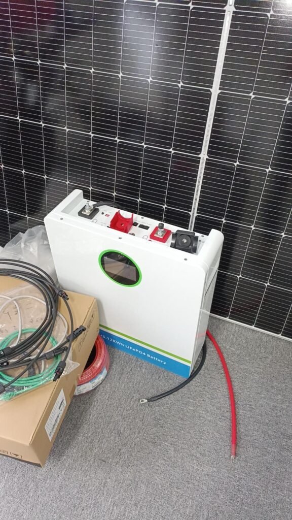 Revolutionize your villa's energy use with our 6.2KW inverter